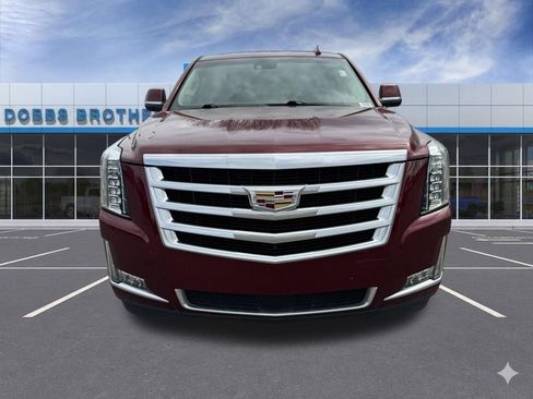 Used 2018 Cadillac Escalade Premium Luxury image 2