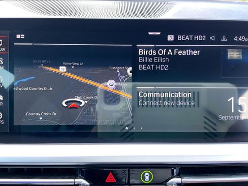 Used 2022 BMW 330i Sedan w/ Premium Package 2 RWD image 35