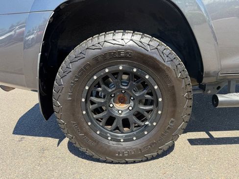 Used 2016 Toyota 4Runner SR5 Premium AWD/4WD image 9