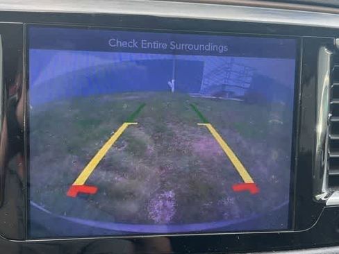 Used 2017 Chrysler Pacifica Touring-L Plus image 21