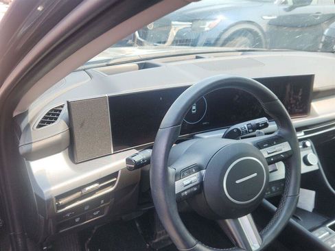 Used 2025 Hyundai Sonata Limited FWD image 12