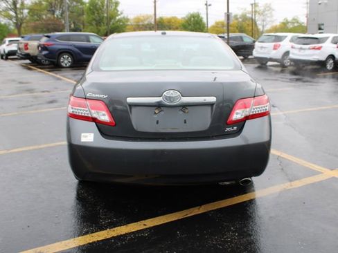 Used 2010 Toyota Camry XLE FWD image 6