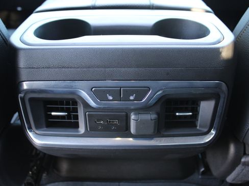 Used 2023 GMC Sierra 2500 Denali w/ Denali Black Diamond Edition image 42