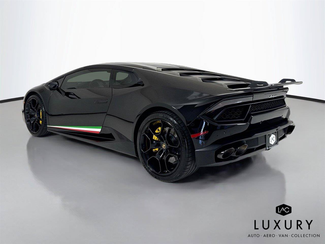 Used 2018 Lamborghini Huracan LP 580-2 RWD image 7