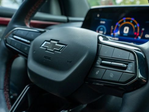Used 2024 Chevrolet Traverse RS w/ LPO, Floor Liner Package FWD image 26