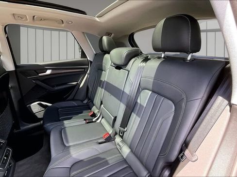 Used 2023 Audi Q5 2.0T Premium Plus w/ Premium Plus Package AWD/4WD image 22