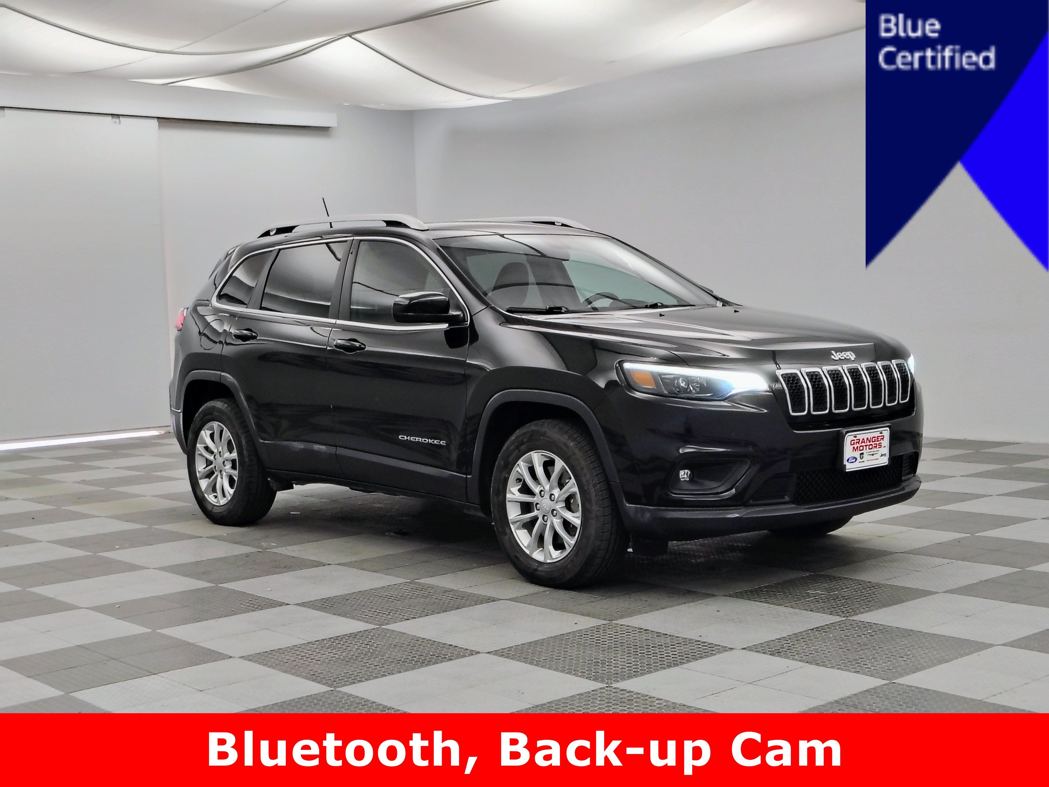 Used 2019 Jeep Cherokee Latitude w/ Cold Weather Group AWD/4WD image 1