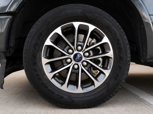 Used 2020 Ford F150 XLT w/ Equipment Group 302A Luxury image 14