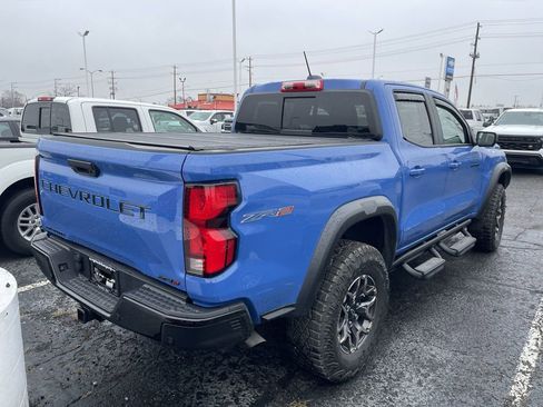 Used 2025 Chevrolet Colorado ZR2 w/ Technology Package image 18
