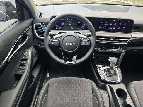 New 2026 Kia Seltos S AWD/4WD image 6