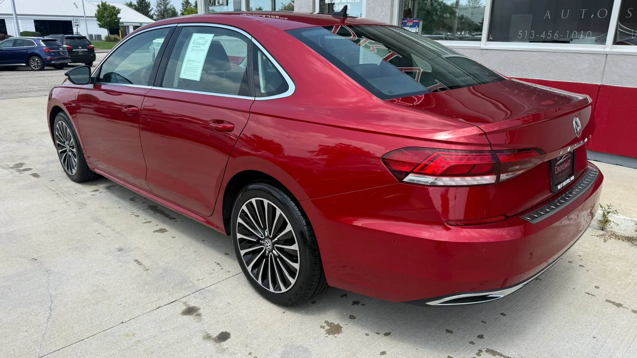 Used 2022 Volkswagen Passat 2.0T FWD image 4