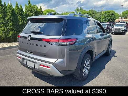 Used 2023 Nissan Pathfinder SL w/ Black Appearance Package AWD/4WD image 3