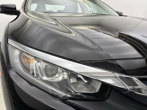 Used 2017 Honda Civic EX image 18