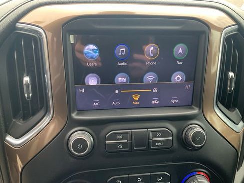 Used 2021 Chevrolet Silverado 3500 High Country image 26