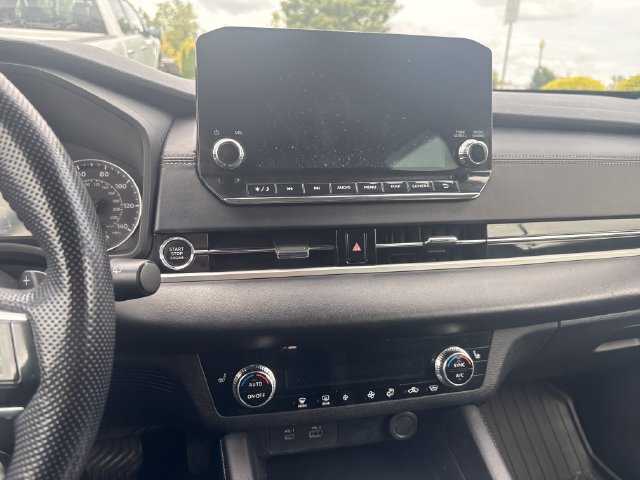 Used 2023 Mitsubishi Outlander SE AWD/4WD image 24