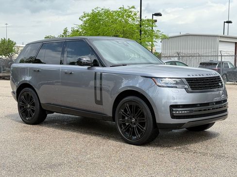Certified 2025 Land Rover Range Rover SE AWD/4WD image 7