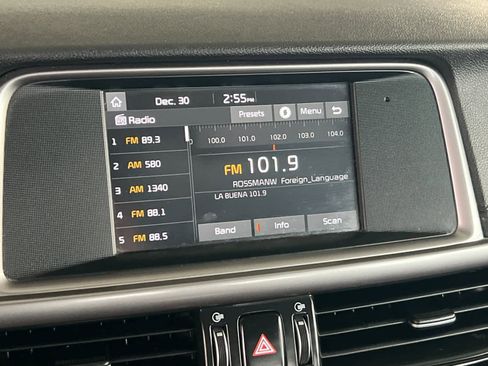 Used 2018 Kia Optima LX image 17