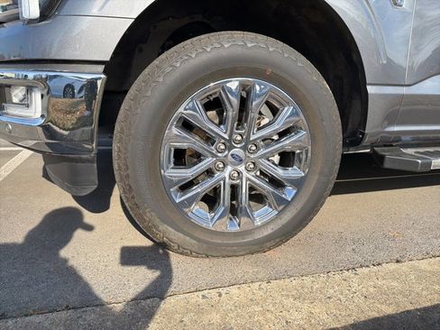 Used 2024 Ford F150 Lariat w/ FX4 Off-Road Package image 38