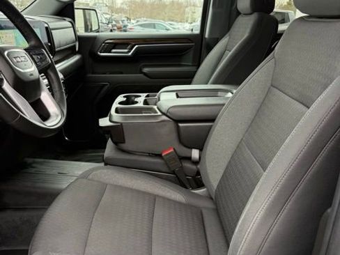 Used 2023 GMC Sierra 1500 SLE image 14
