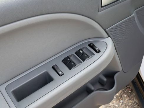 Used 2007 Ford Freestyle SEL image 14