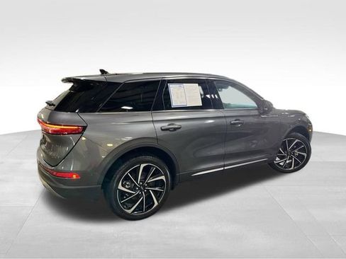 Used 2025 Lincoln Corsair Reserve AWD/4WD image 7