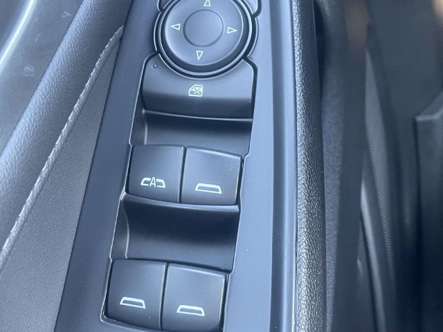 Used 2023 Chevrolet Traverse LT FWD image 24