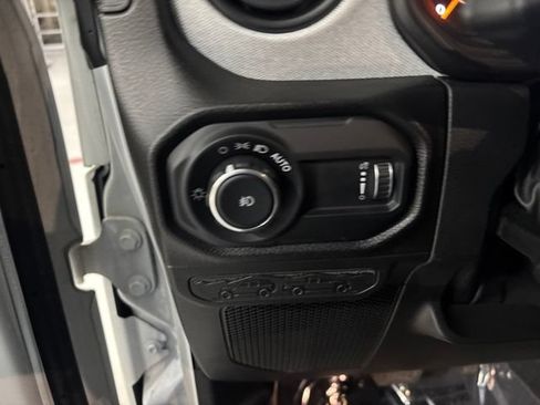 Used 2024 Jeep Wrangler Unlimited Sport AWD/4WD image 14