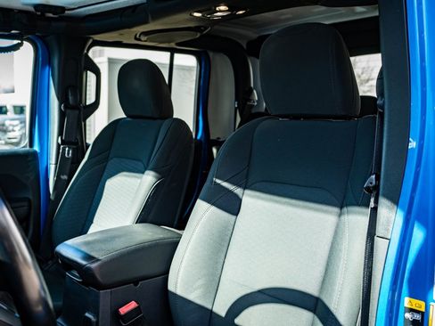 Used 2020 Jeep Gladiator Sport w/ Quick Order Package 24S image 22