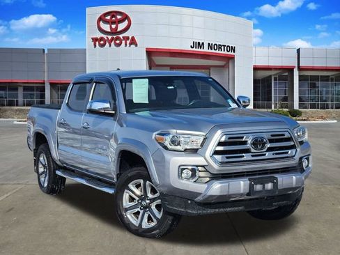 Used 2018 Toyota Tacoma Limited image 1