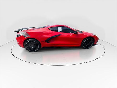 Used 2025 Chevrolet Corvette Stingray Premium Cpe w/ Z51 Performance Package image 9