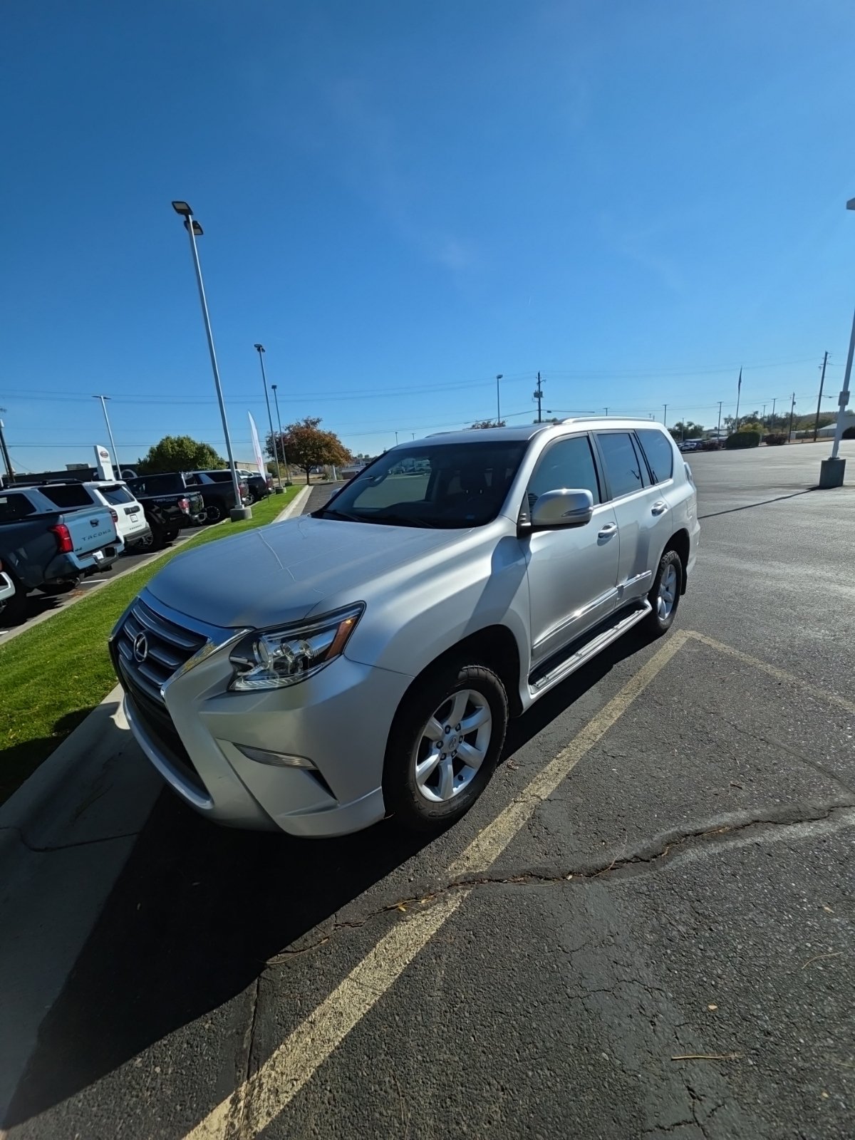 Used 2018 Lexus GX 460 w/ Navigation Package AWD/4WD image 1
