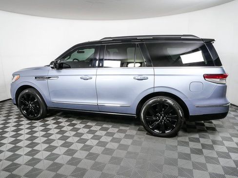 Used 2023 Lincoln Navigator Black Label image 2