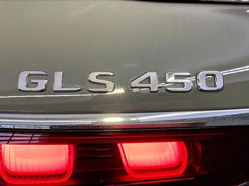 New 2026 Mercedes-Benz GLS 450 4MATIC image 6