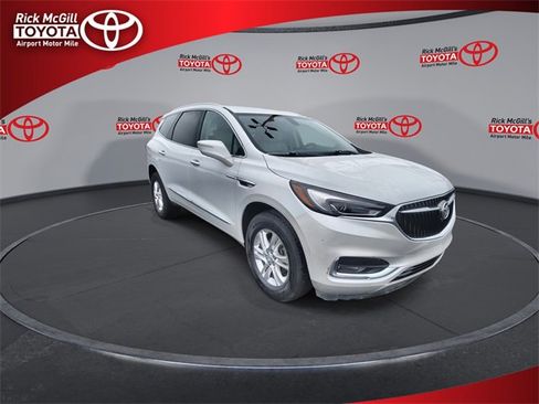 Used 2019 Buick Enclave Essence image 2