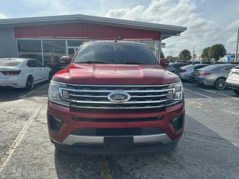 Used 2018 Ford Expedition XLT w/ Equipment Group 202A image 2