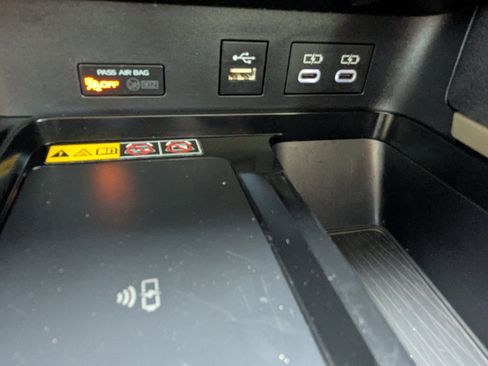 Used 2025 Toyota Camry LE FWD image 26