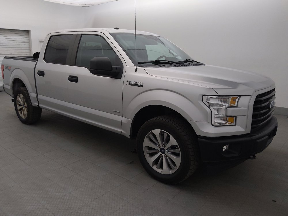Used 2017 Ford F150 XL w/ Equipment Group 101A Mid AWD/4WD image 11