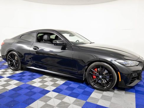 Used 2024 BMW M440i M440i w/ Premium Package image 3