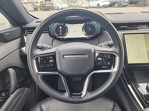 Used 2025 Land Rover Range Rover Sport SE AWD/4WD image 24