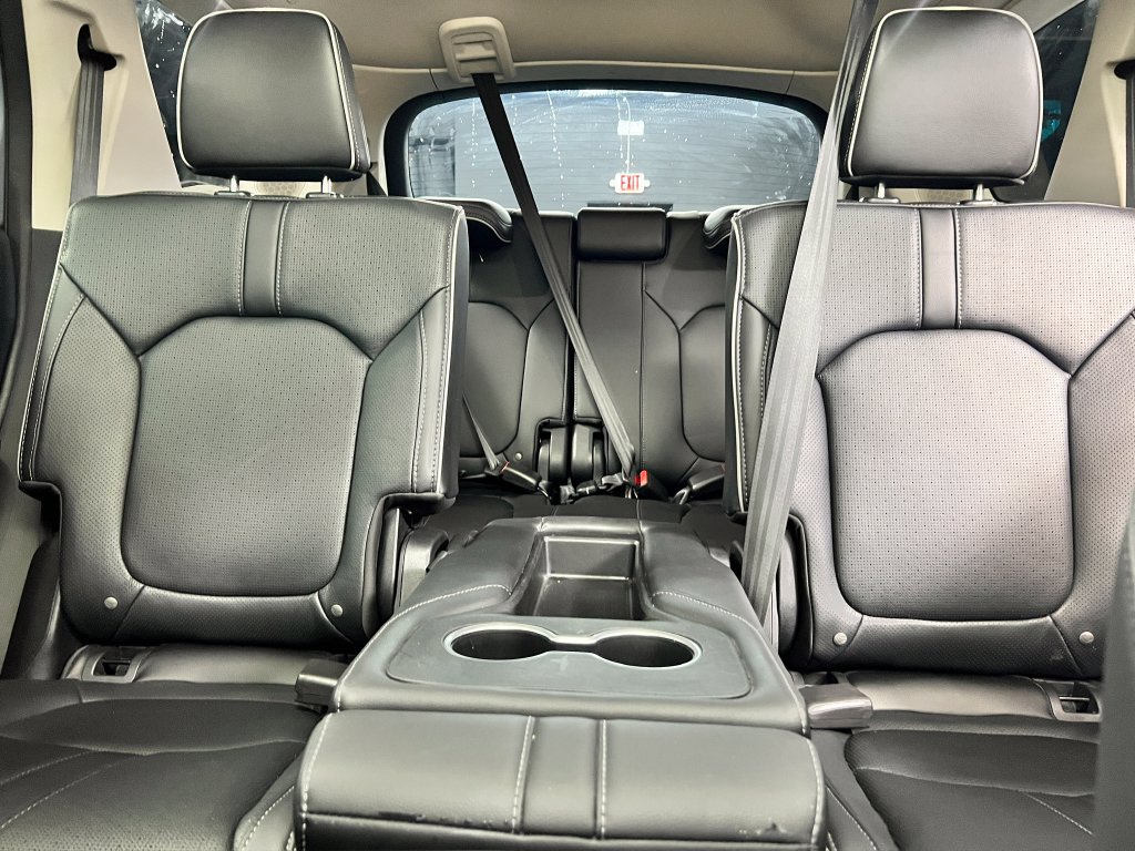Used 2025 Honda Pilot Elite image 21
