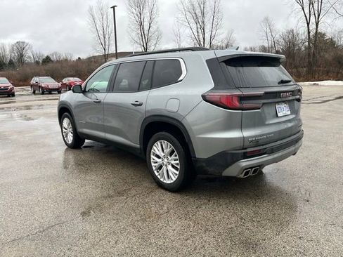 Used 2025 GMC Acadia Elevation w/ Elevation Premium Package image 7