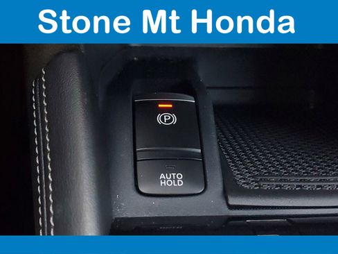 Used 2024 Nissan Kicks SV image 31