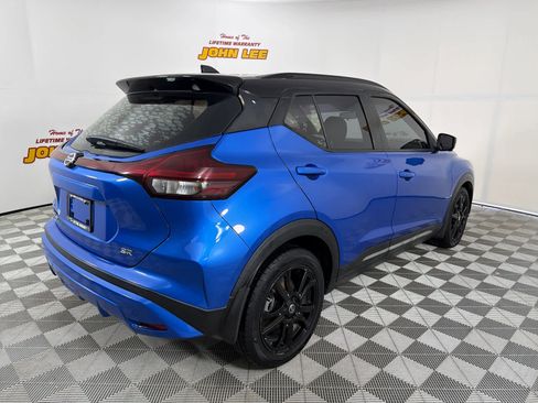 Used 2021 Nissan Kicks SR image 6