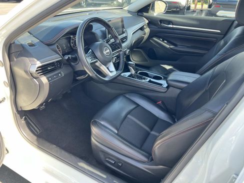Used 2023 Nissan Altima 2.5 SR image 5