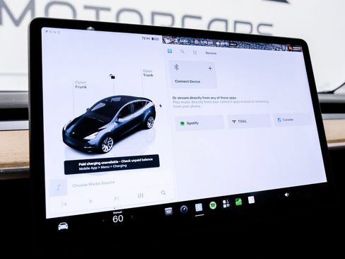 Used 2022 Tesla Model Y Long Range AWD/4WD image 25