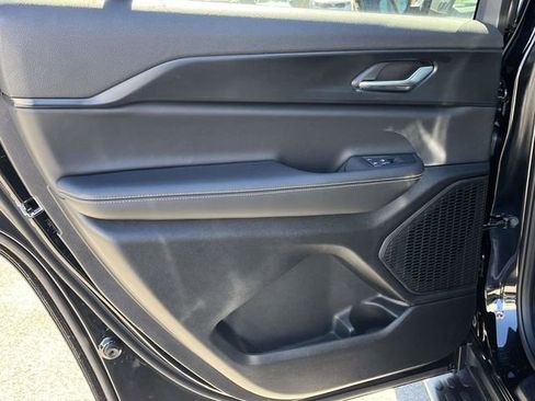 New 2025 Jeep Grand Cherokee L Altitude image 15