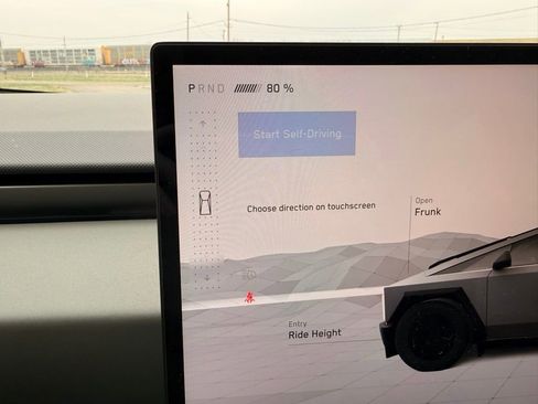 Used 2025 Tesla Cybertruck AWD Crew Cab image 49