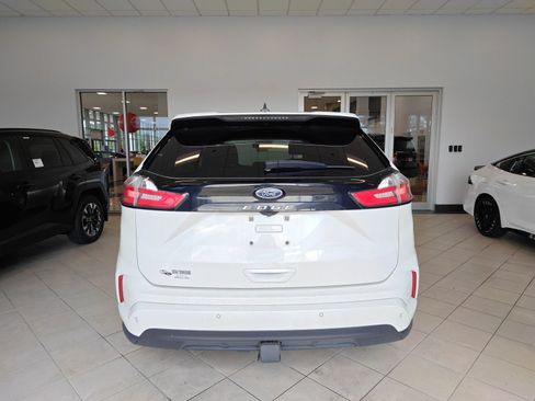 Used 2022 Ford Edge ST-Line w/ Class II Trailer Tow Package AWD/4WD image 4