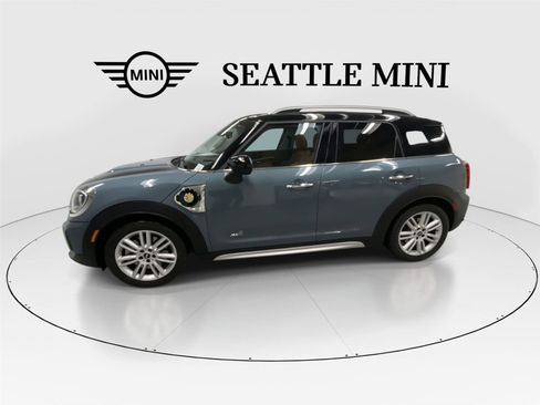 Used 2023 MINI Cooper Countryman SE w/ Storage Package image 6