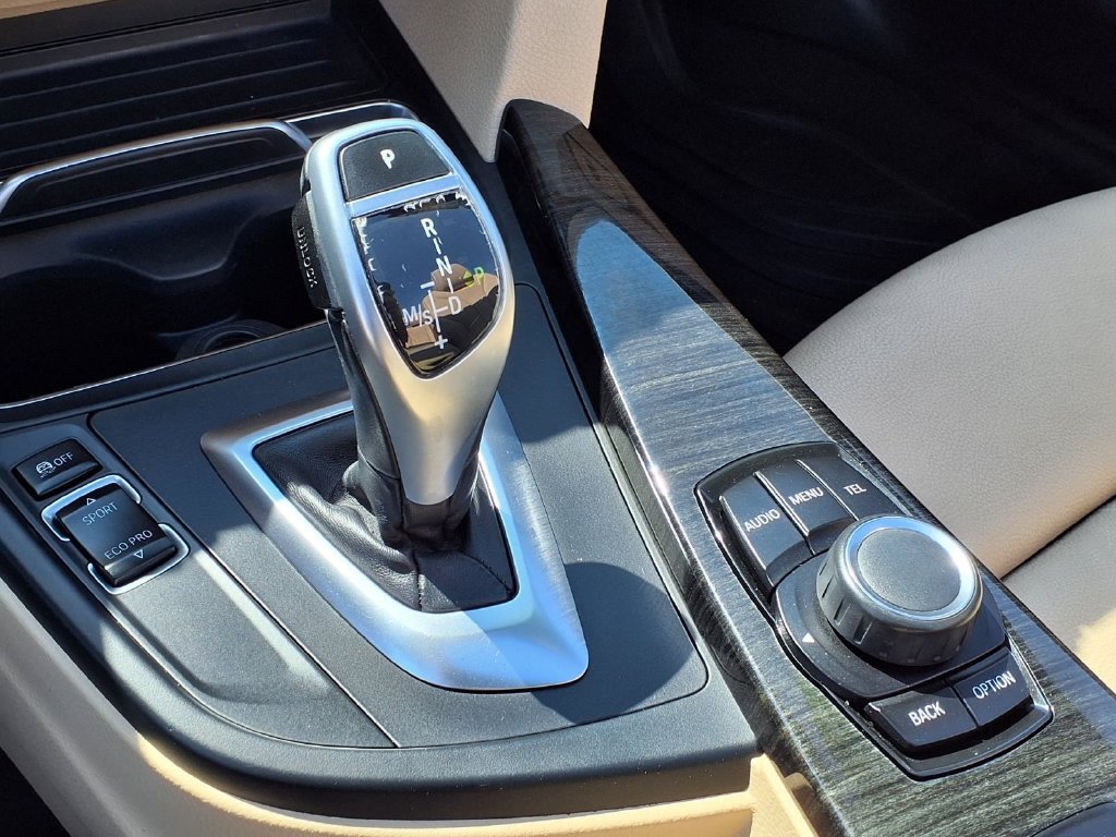 Used 2017 BMW 430i Convertible RWD image 11
